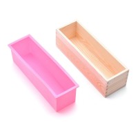 Cutie pentru prepararea sapunurilor cu forma de silicon